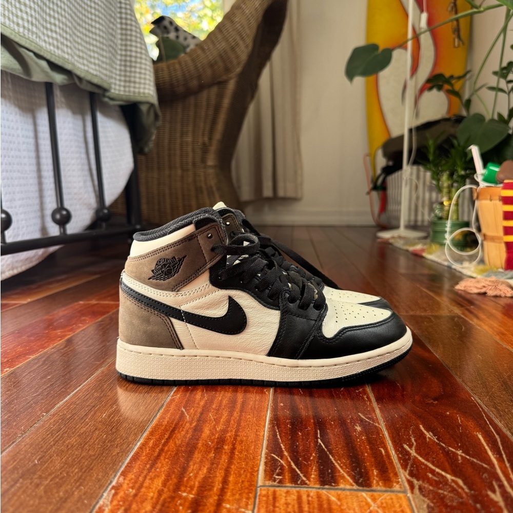 Air Jordan 1 - Mocha